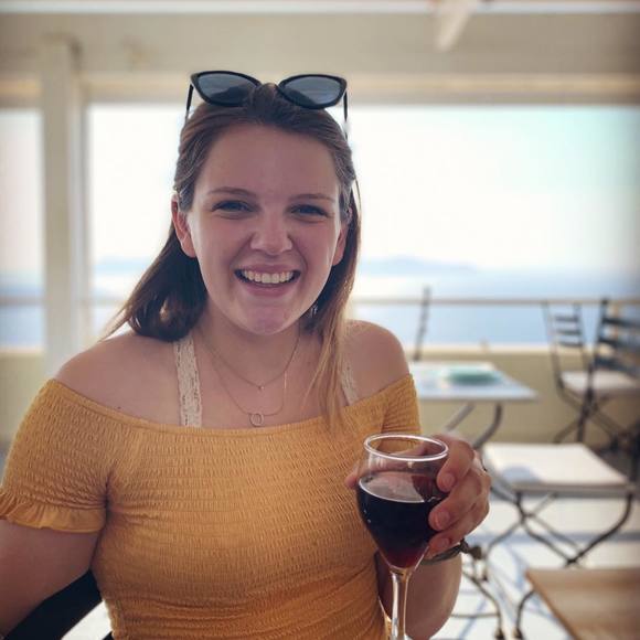 Meet your Posher, Tori - Picture 1 of 1